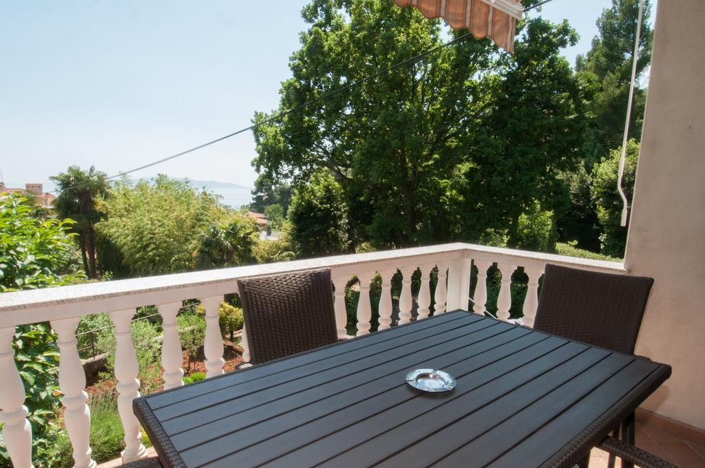 Apartments Villa Salona Opatija Quarto foto