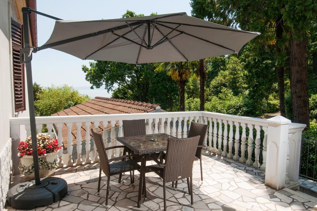 Apartments Villa Salona Opatija Quarto foto