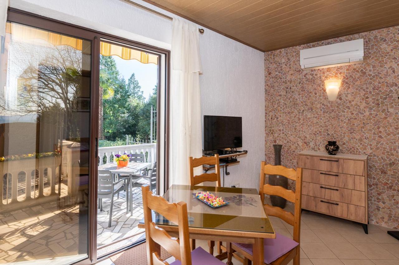 Apartments Villa Salona Opatija Exterior foto
