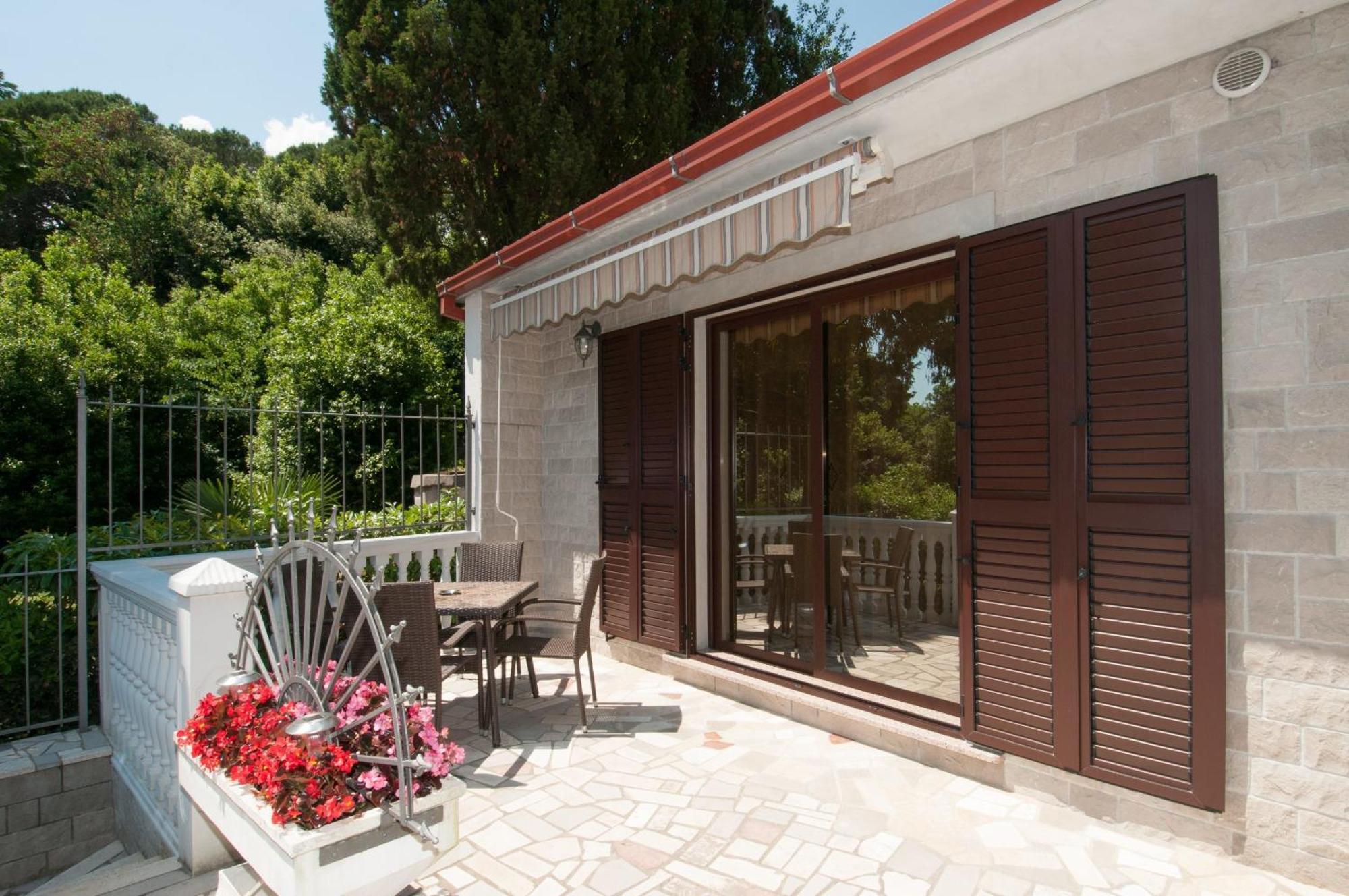 Apartments Villa Salona Opatija Quarto foto
